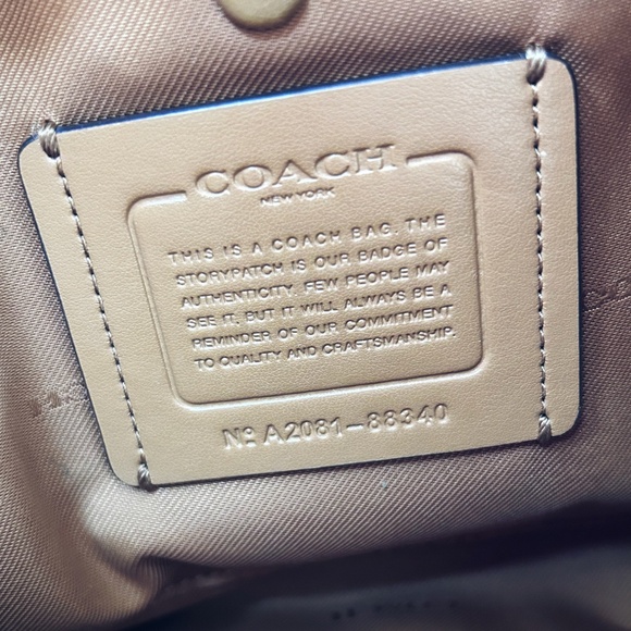 COACH Lora Pebble Leather Carryall Bag (Duster Included) - Picture 4 of 8